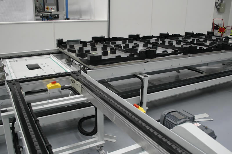 Amber Automation Paletten- und Schwerlastkettenförderer Amber Automation Pallet & Heavy Duty Chain Conveyors