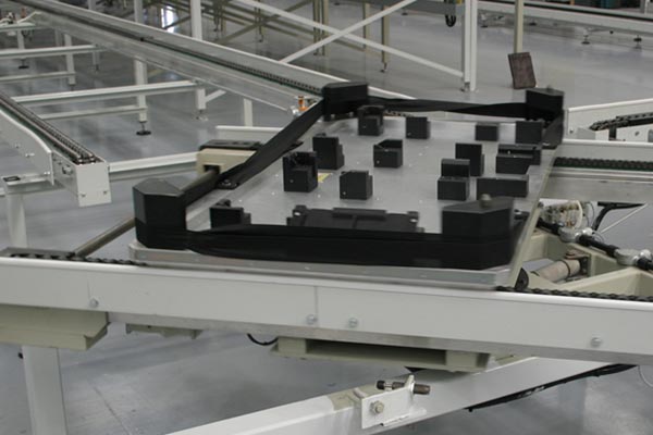 Maßgeschneidertes Design und Herstellung Bespoke Design & Manufacture