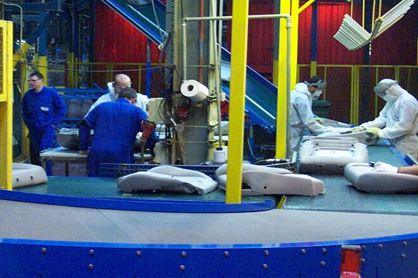 Kurven- und Spiralbandförderer Curved and Spiral Belt Conveyors