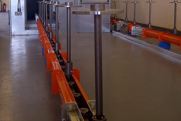 MCM-Umkehrfördersysteme MCM Inverted Conveyor Systems