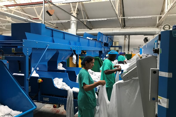 Wäscheförderer Laundry Conveyors