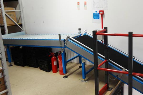 Zwischengeschoss-Schrägförderer Mezzanine Floor Incline Conveyor