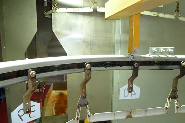 MCM Sidetrack – Hängebahn-Fördersysteme MCM Sidetrack – Overhead Monorail Conveyor Systems