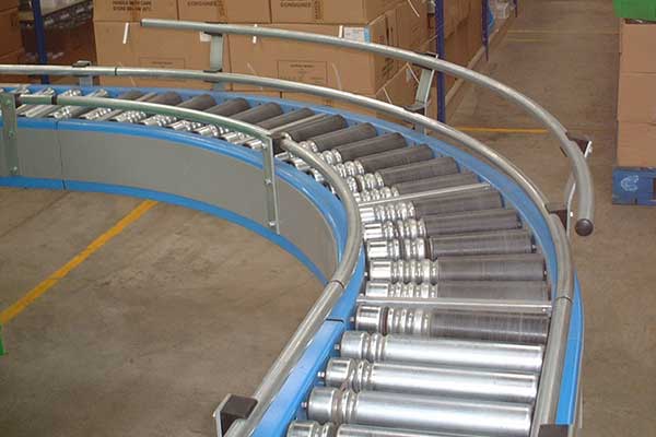 Standardmodullängen, Förderbreiten, Rollenteilungen und Kurvenwinkel sind verfügbar Standard Module Lengths, Conveyor Widths, Roller Pitches, Curve Angles Are Available