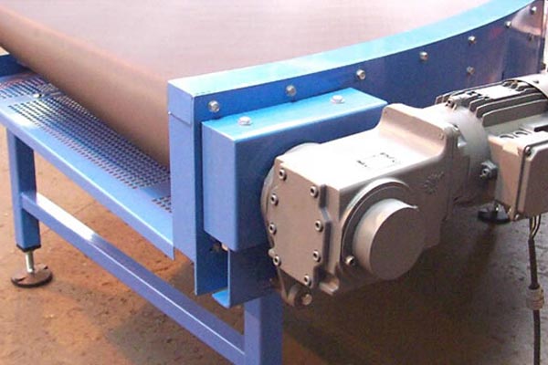 TR200 Hochleistungs-Riemenkurven TR200 Hochleistungs-Riemenkurven