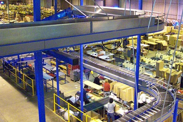 Amber Automation Hochförderband mit Wellen Amber Automation High Level Lineshaft Conveyor